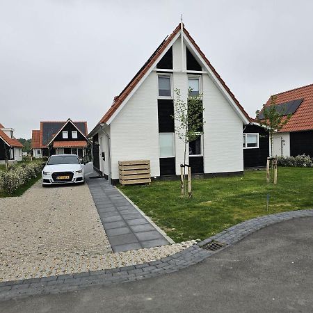 Holiday Home In Scherpenisse With Bubble Bath 外观 照片